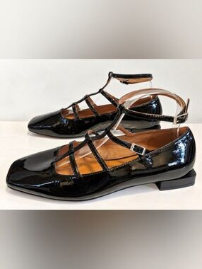 Ángel Alarcón "Duarte" Black Patent Leather T-strap Mary Jane Flats Sz.8/39 $185